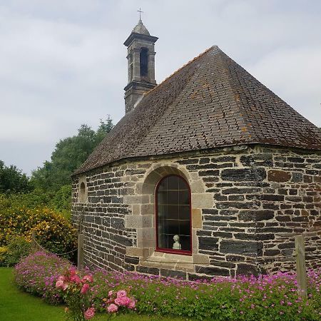 Gite Atypique Dans Une Chapelle Briec エクステリア 写真
